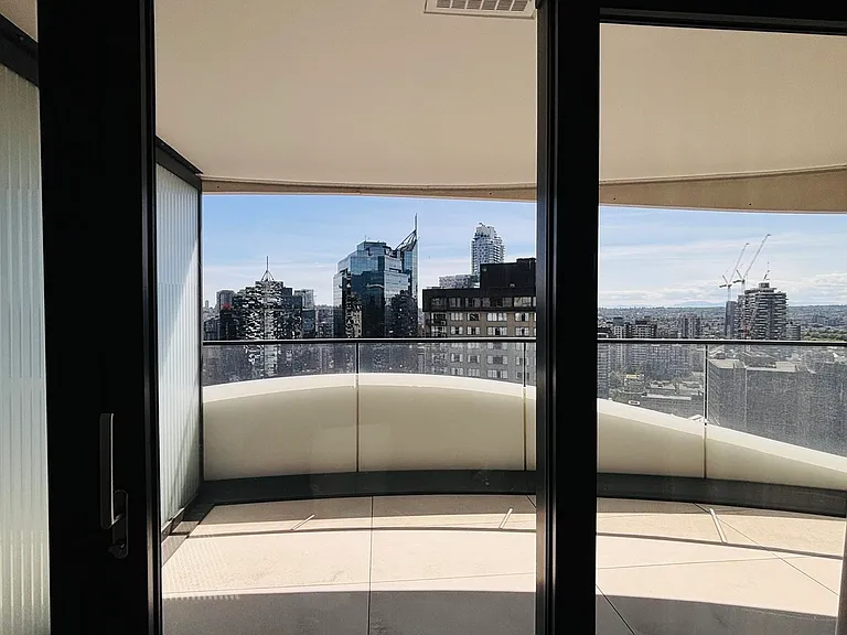 1033 Nelson St #2403 — Photo 4