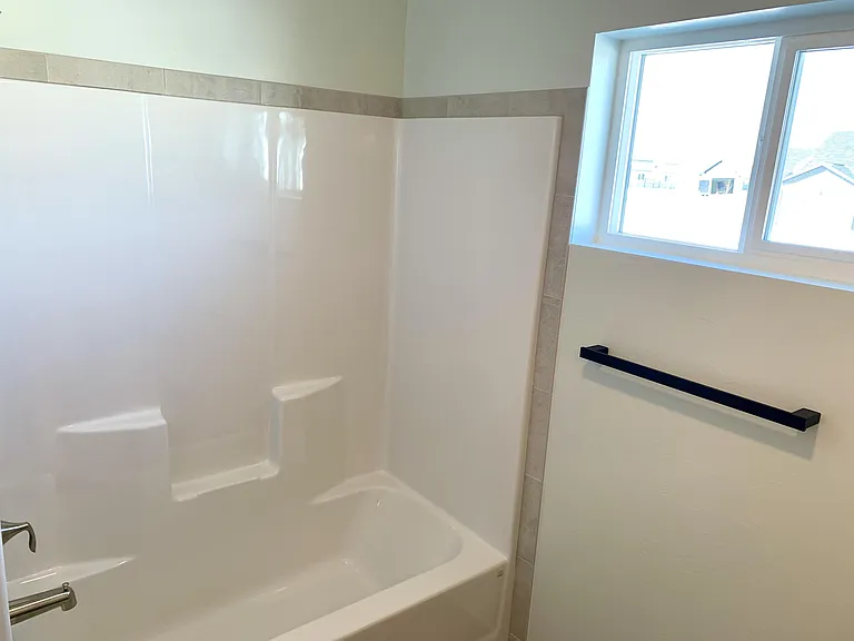 3915 Swan Rd #A — Photo 12