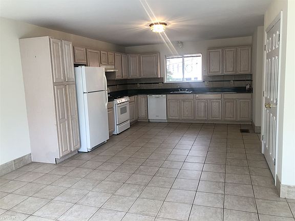 856 Bedford #4 - Kitchen 1