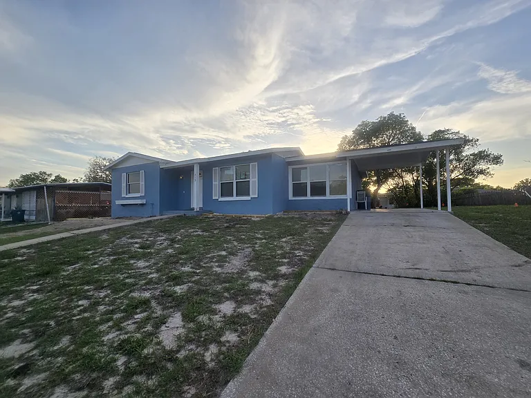 513 Hollyhock Ln — Photo 14
