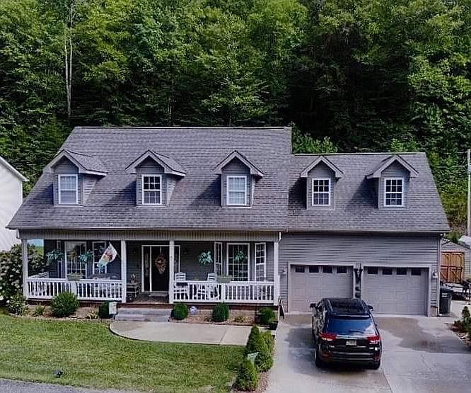 1st image of 142 Stoney Brook Dr