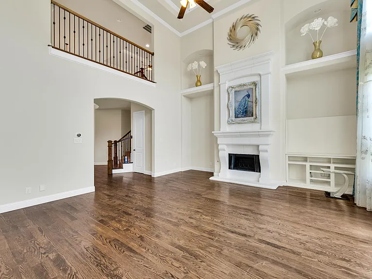 1602 Meg Dr — Photo 8