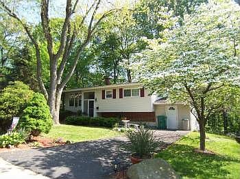 1st image of 113 Hilldale Ct