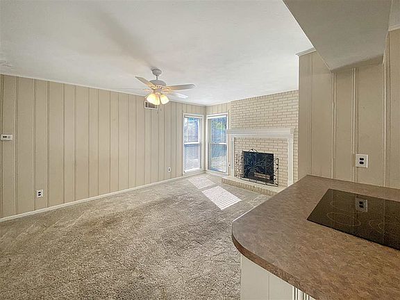 4th image of 5109 Woodlark Ave