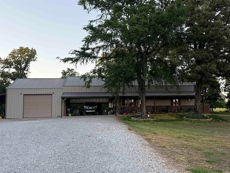 1st image of 105 Old River Rd