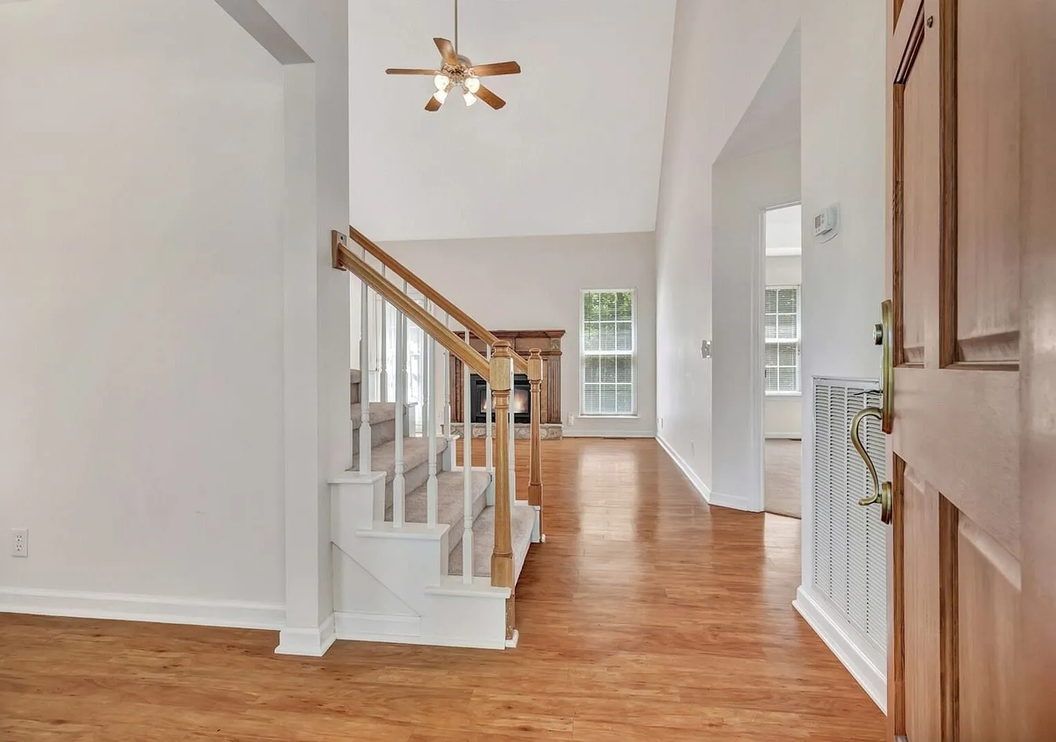 New Price And $500 Off Second Full Month's Rent With A Signed Lease Beginning In August! — Photo 4
