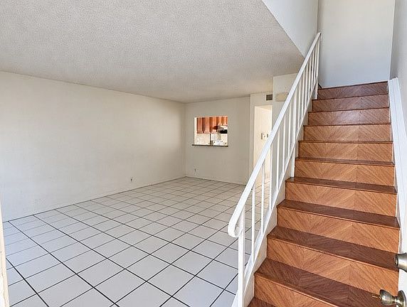 2nd image of 25885 Trabuco Rd