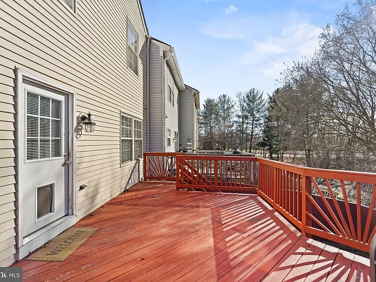 13689 Water Springs Ct — Photo 34