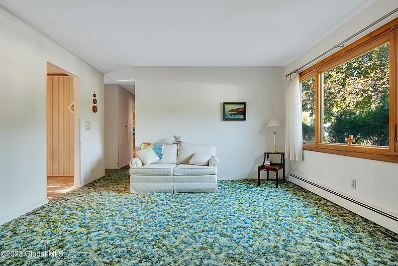 4th image of 9 Clearview Boulevard