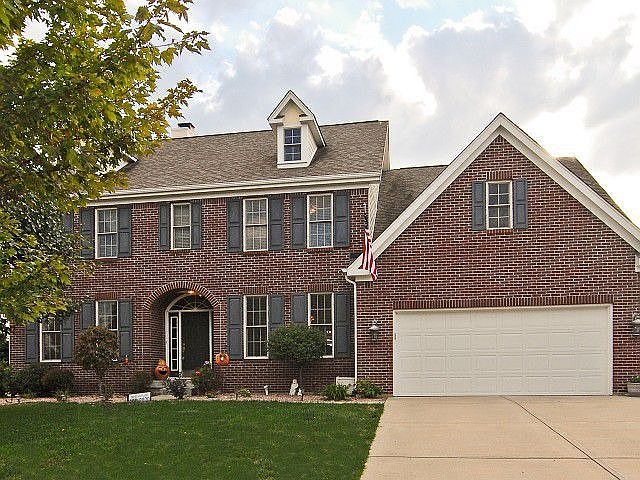 1st image of 858 Stockbridge Dr