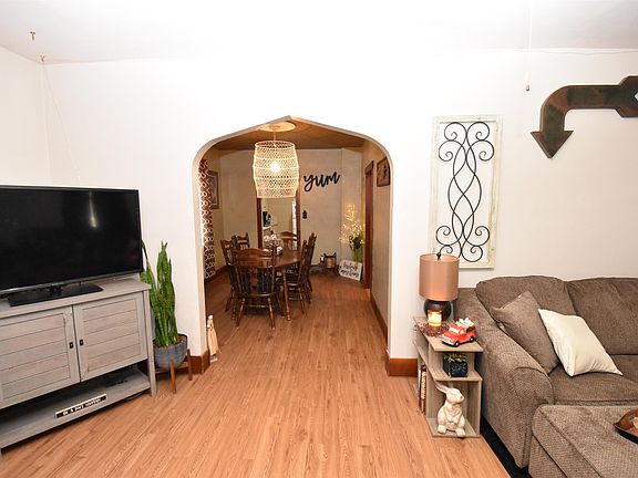 5th image of 1610 Avenue C