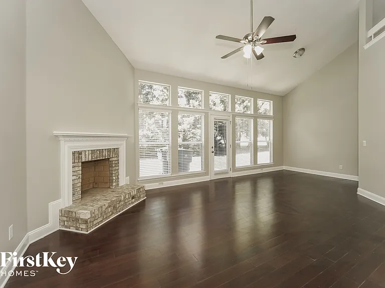 9319 Lake Spring Ave — Photo 4