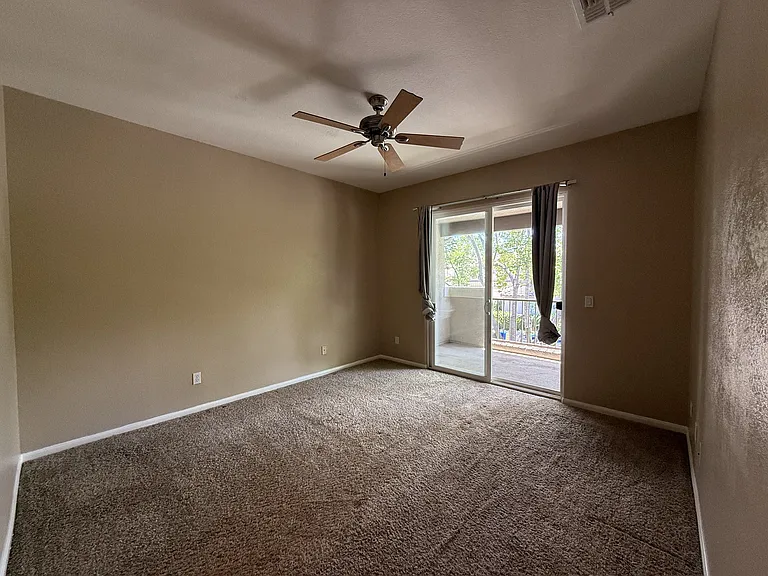 6331 Citracado Cir — Photo 16