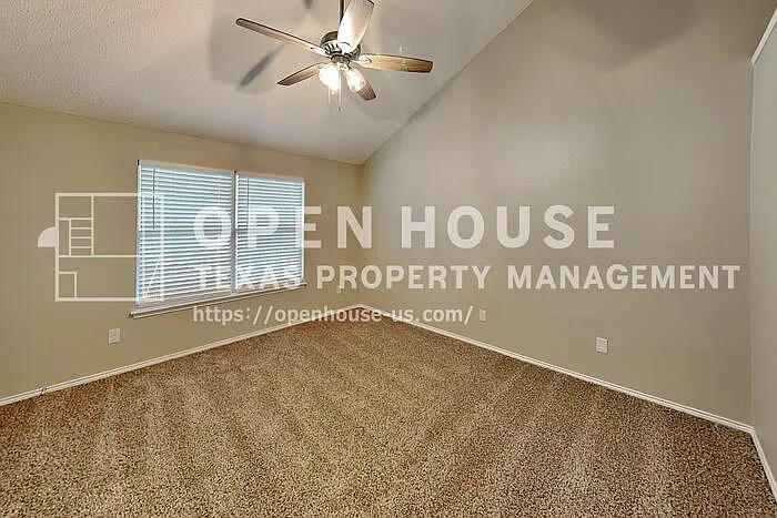 1301 Wren Dr — Photo 28