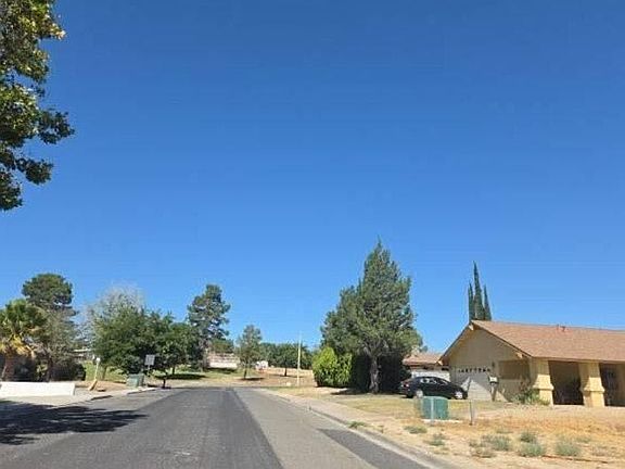4th image of 16101 Camelback Dr