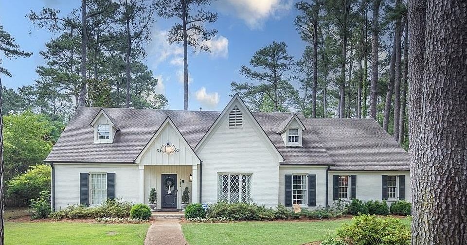 1st image of 8274 Bryn Manor Ln