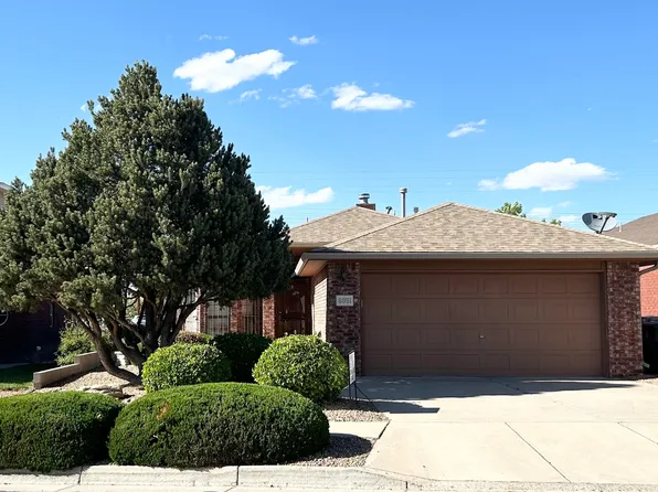 6951 Forest Hills Dr NE, Albuquerque, NM 87109