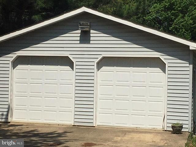 2nd image of 612 Winton Ave