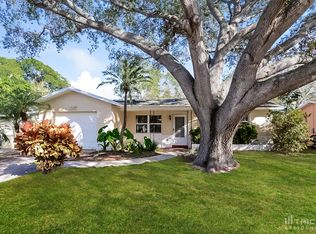 2213 Lauren Dr, Largo, FL 33774
