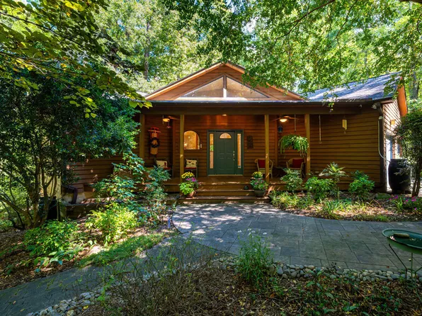 5521 New Rise Ct, Chapel Hill, NC 27516