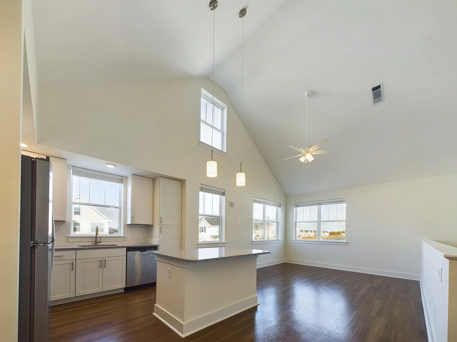 2 bed, 1180 sqft, $2,169 — Photo 1