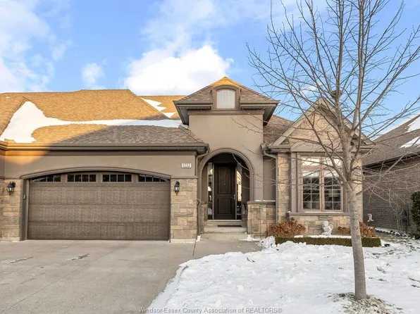 1712 Cypress Ave, Windsor, ON N8P 0E3