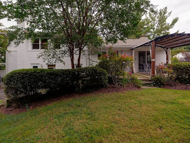 9420 Holland Ave — Photo 60
