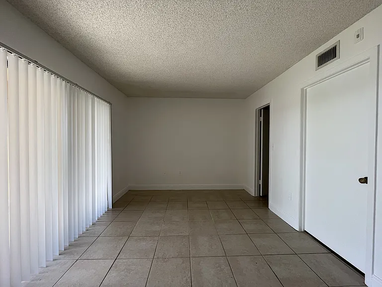 5200 NW 31st Ave #J160 — Photo 7