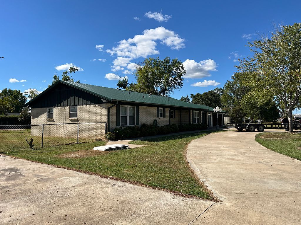 525 S Highway 88 - Property Image