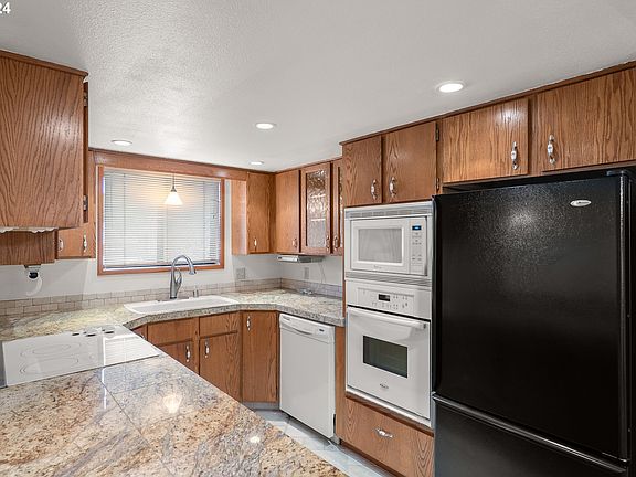 2nd image of 13804 NW 10th Ct APT B