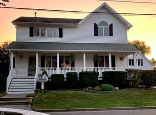 16 Columbus Dr, Monmouth Beach, NJ