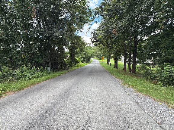 4th image of 2956 Gravel Hill Rd