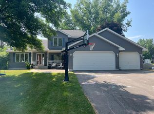 1745 Clearwater Rd, Waconia, MN 55387