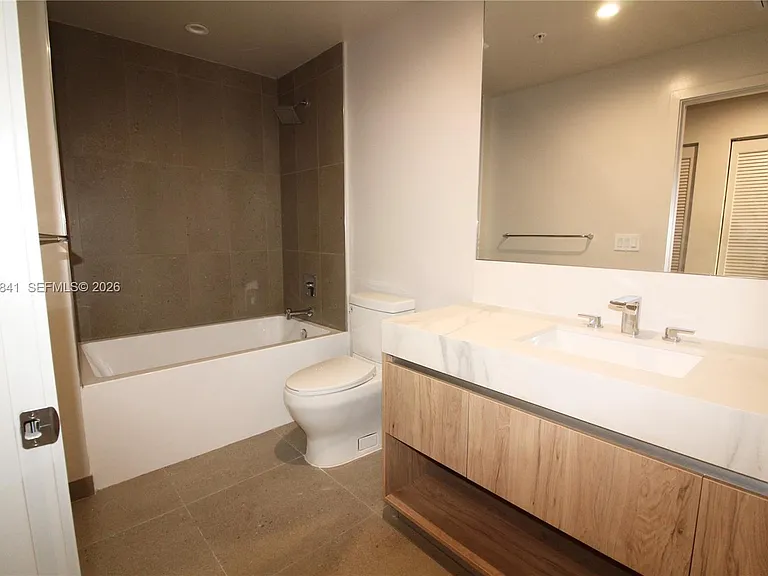 11 NE 6th St #2114 — Photo 10