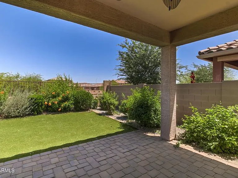 40876 W Tamara Ln — Photo 42
