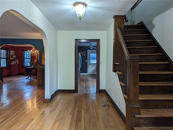4th image of 26 E 69th Ter