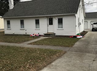 312 N 3rd St, Shepherd, MI 48883