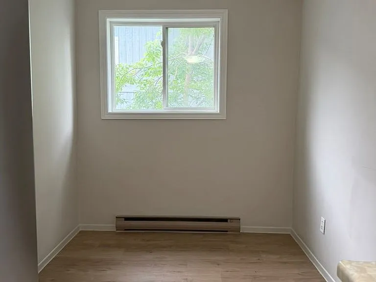 73 Albert St #8 — Photo 4