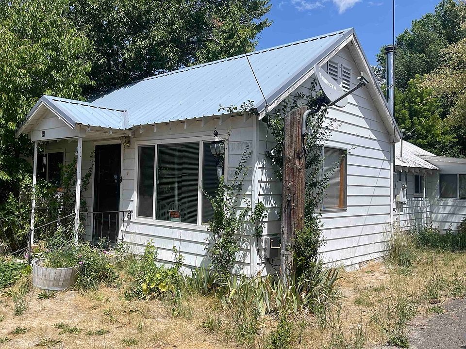 306 Meeker St, Loyalton, CA 96118 MLS 20230810 Zillow