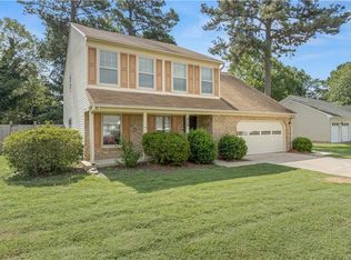 1928 Rossini Dr, Virginia Beach, VA 23454