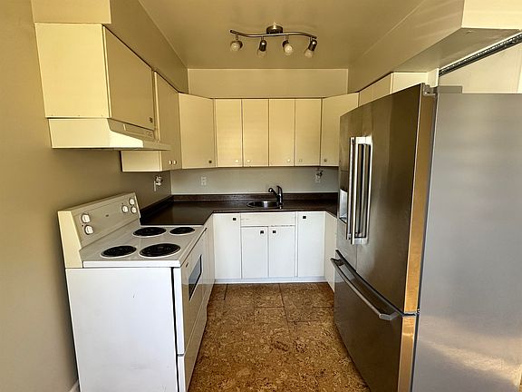 4th image of 308 Highland Way #3