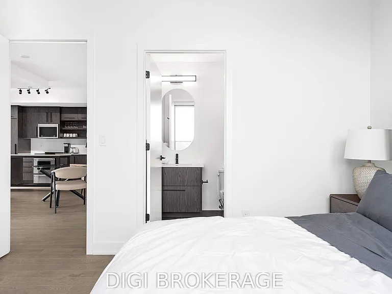 560 Rideau St #303 — Photo 23