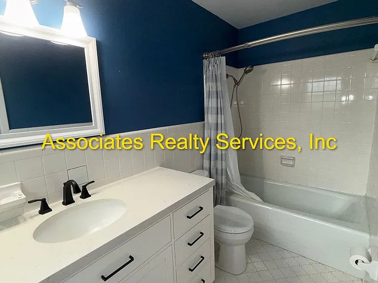 4521 NW 20th Pl — Photo 29