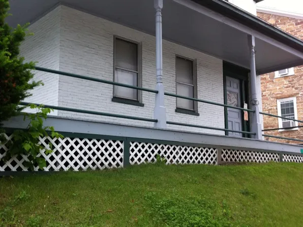 69 E Allen St APT B, Winooski, VT 05404