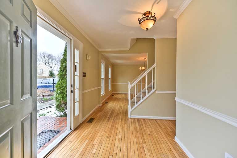 1st image of 12909 Oak Lawn Pl