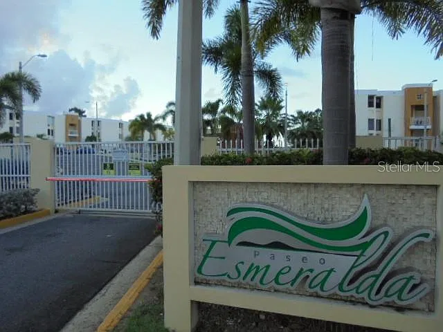 3 bed, 2.0 bath, 1150 sqft, $1,200 — Photo 2