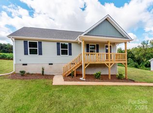159 Forest Lake Rd, Forest City, NC 28043