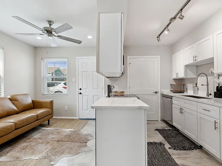 417D Sugar Pine St — Photo 13