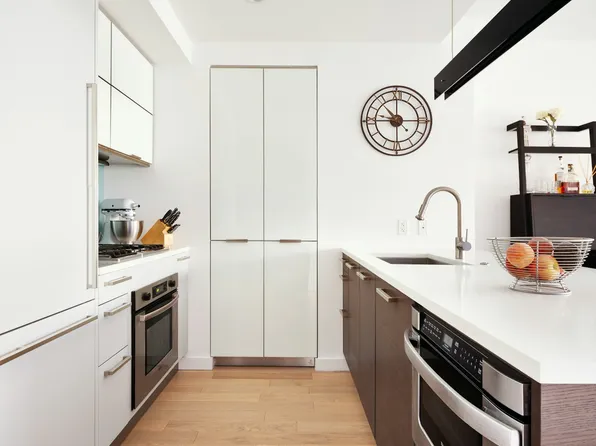 34 North Seventh Street image 1 of 10