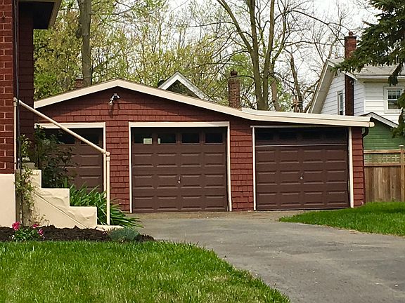 Three car garage
